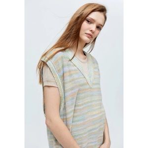 *SALE* Urban Outfitters Selena Oversized Sweater Vest